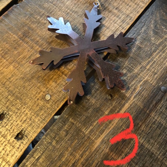 Rustic Christmas distressed metal snowflake tree ornaments - Picture 10 of 10